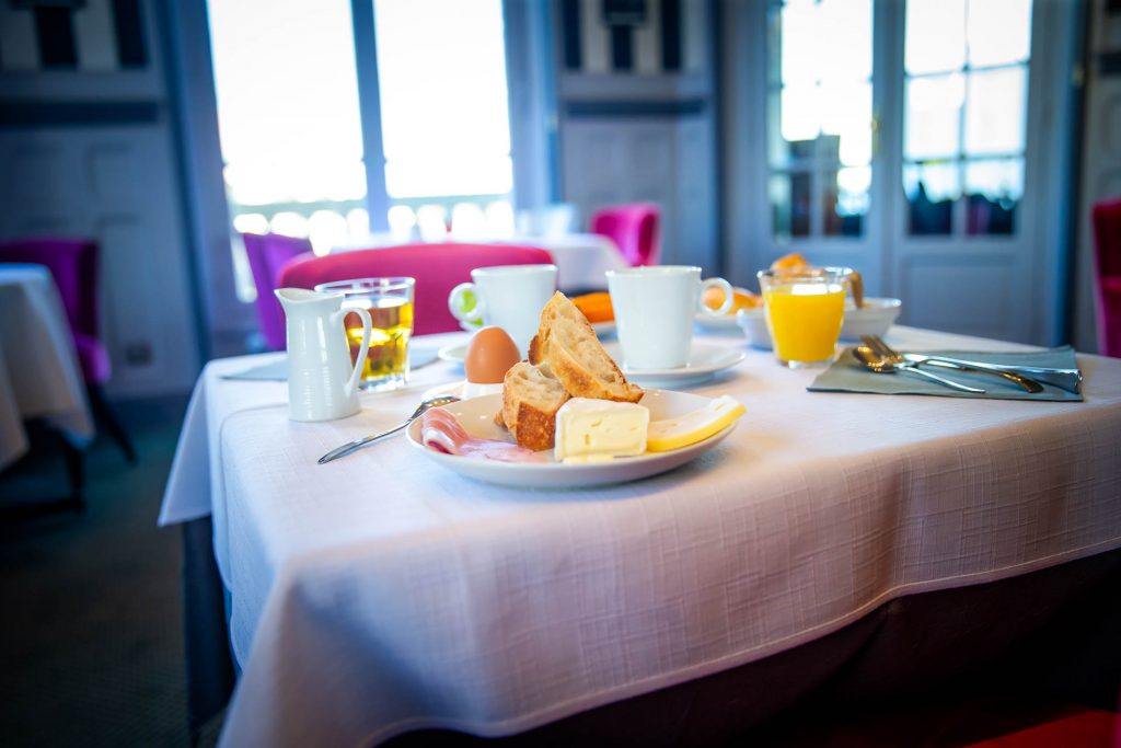 Table Petit Dejeuner Hotel Restaurant Villa Andry Normandie